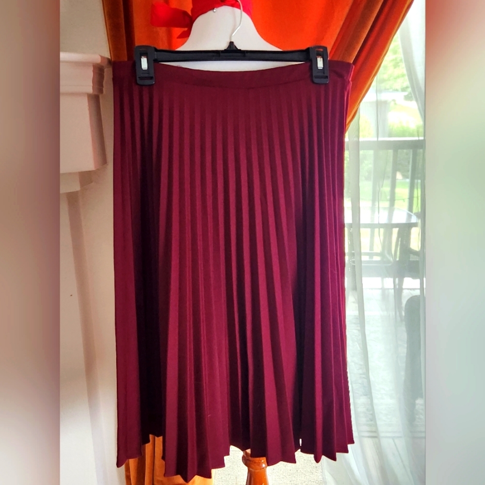 Vintage Maroon Pleated Skirt